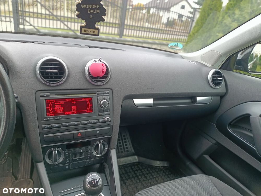 Audi A3 3-drzwiowe 1.6 Ambition - 11