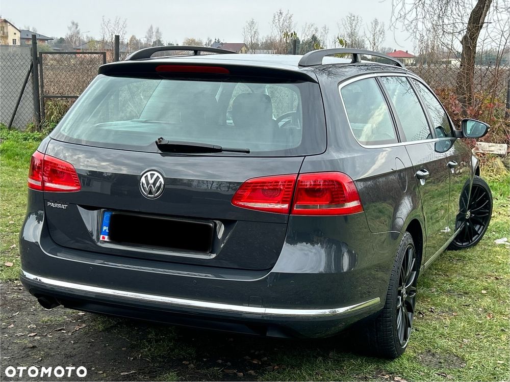 Volkswagen Passat 1.6 TDI DPF BlueMot Highline - 21