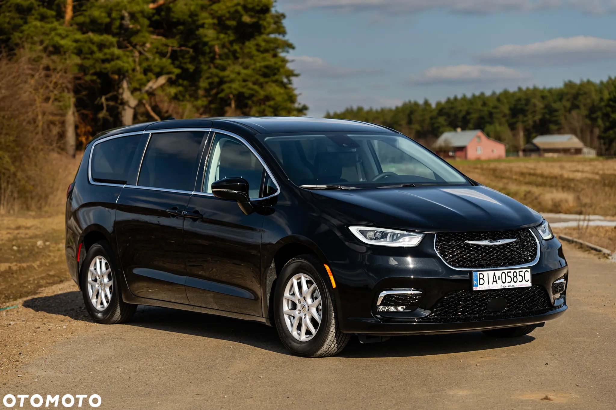 Chrysler Pacifica - 5