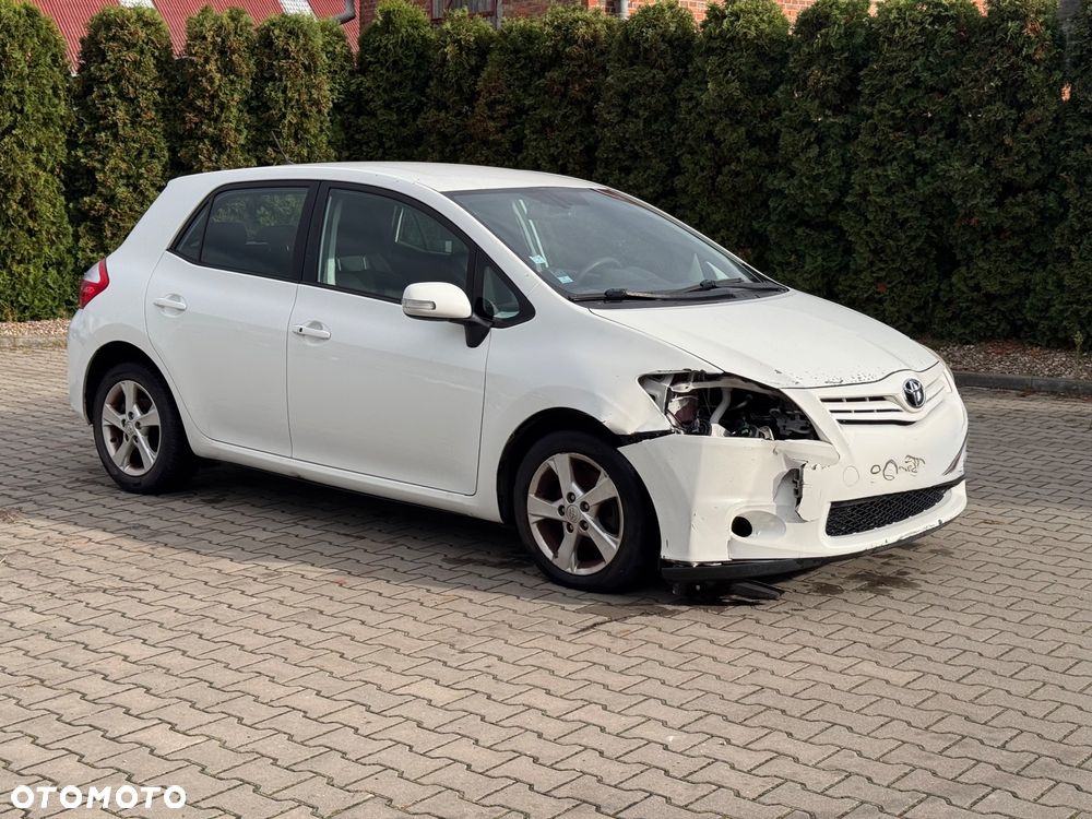 Toyota Auris 2.0 D-4D - 14