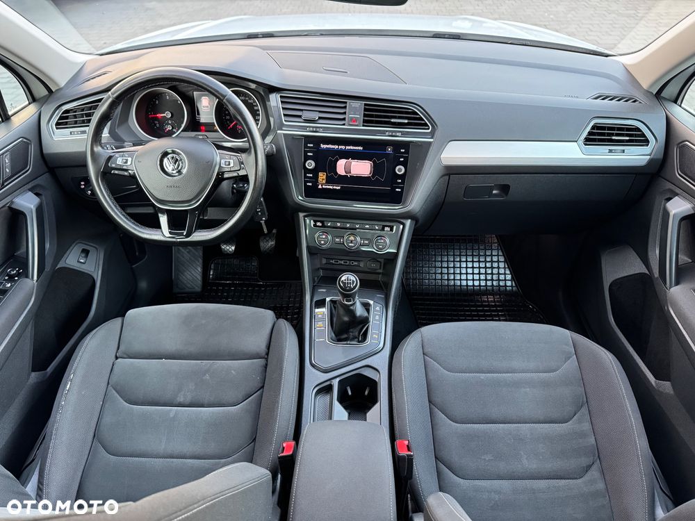 Volkswagen Tiguan 2.0 TDI Perfectline R-Style - 22