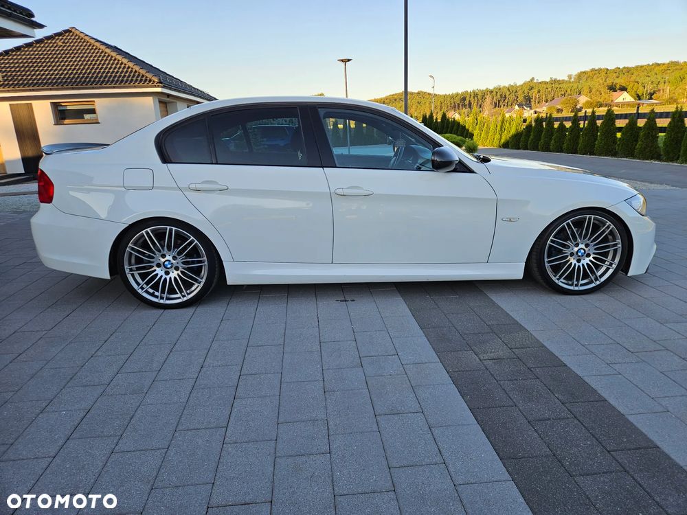 BMW Seria 3 318d M Sport EU6 - 18