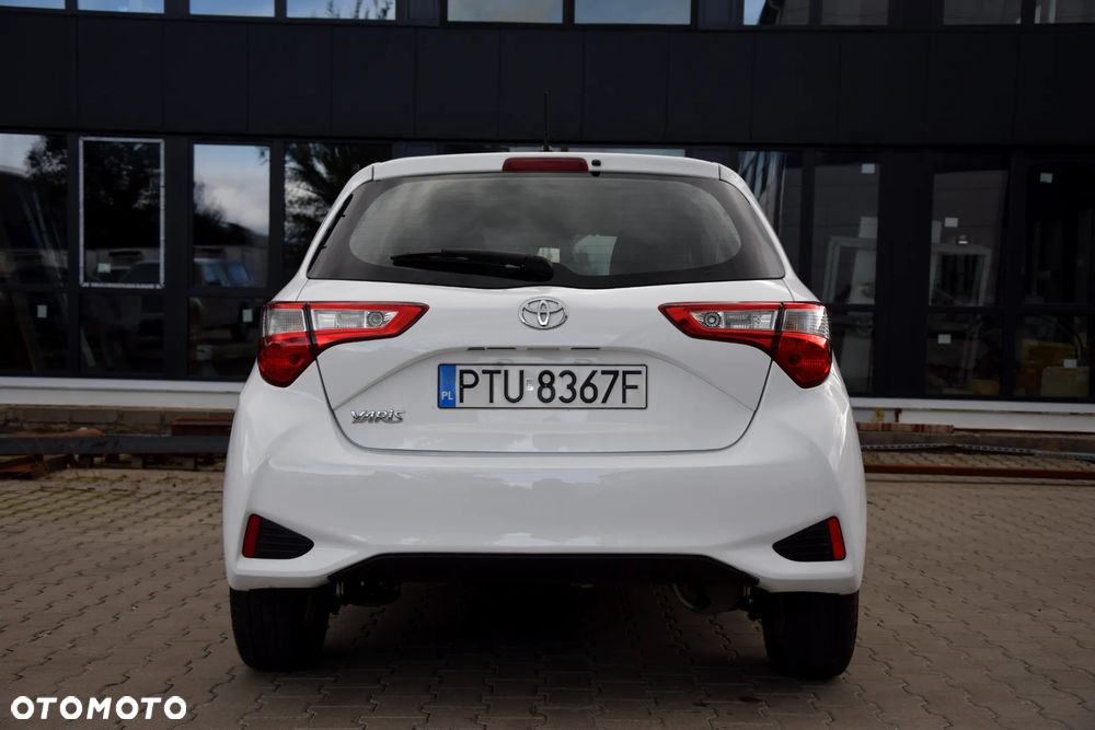 Toyota Yaris - 8