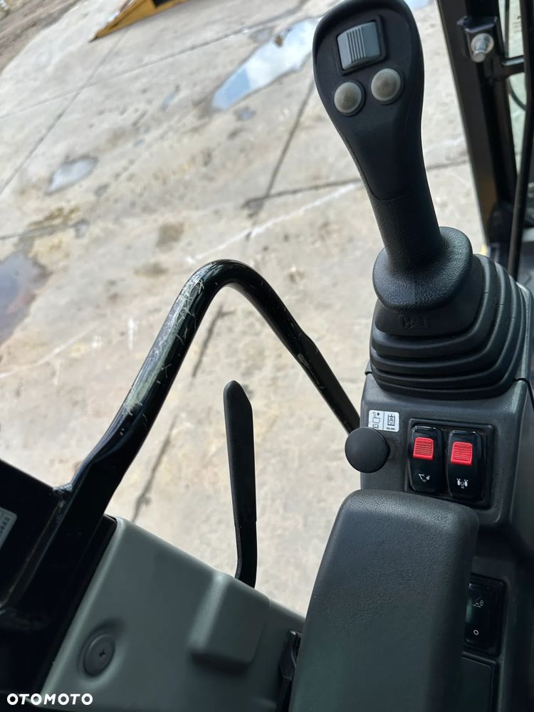 Caterpillar M318F - 18