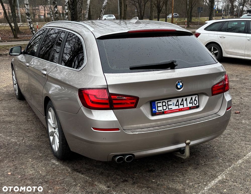 BMW Seria 5 530d Sport-Aut Luxury Line - 3