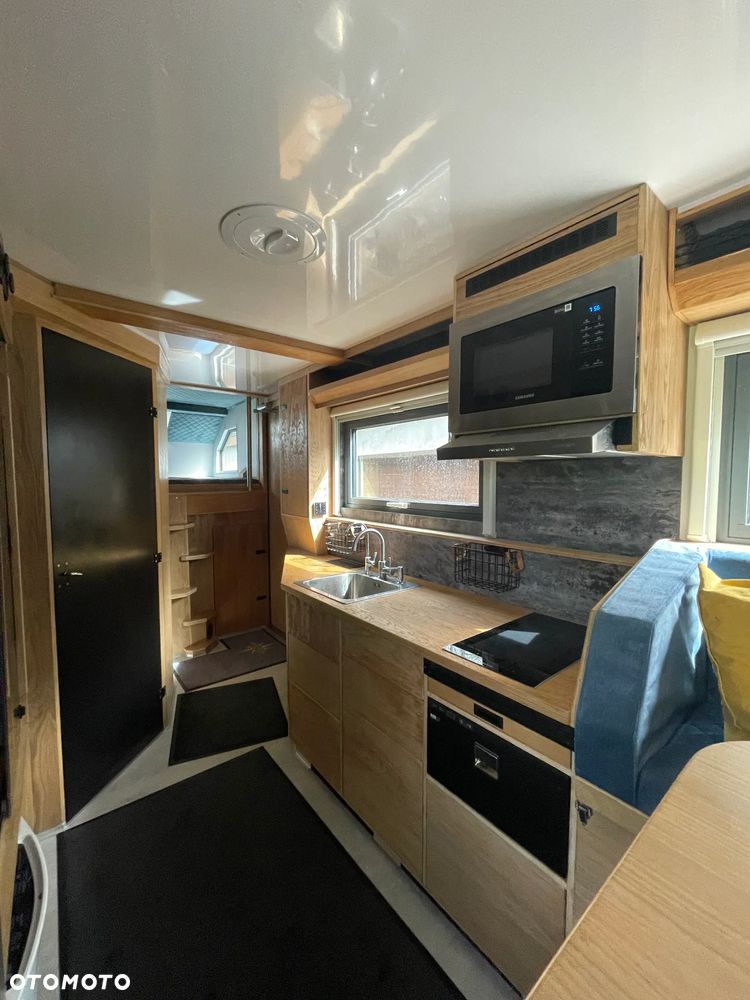 MAN HX Global Cruiser Expedition Vehicle - 24