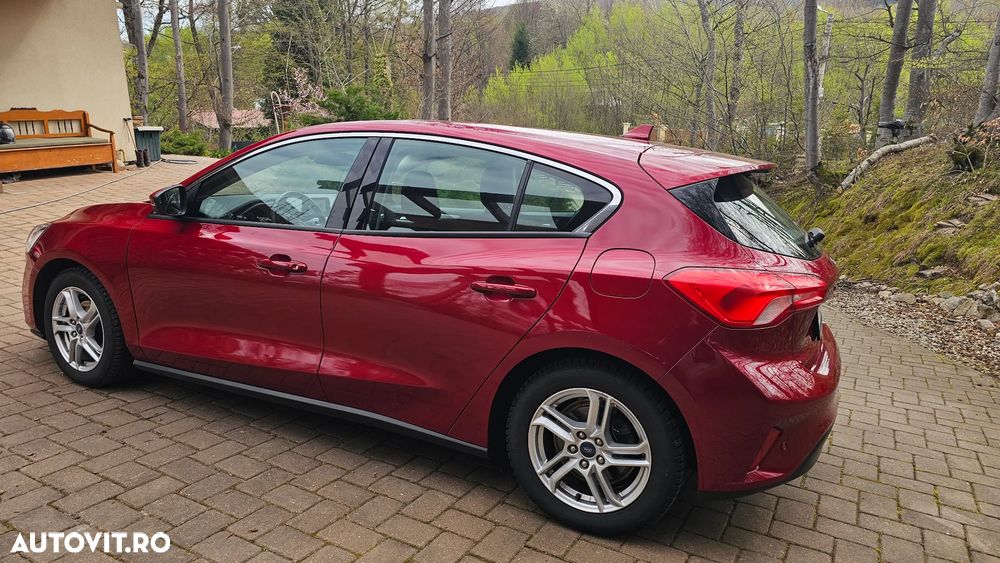 Ford Focus 1.0 EcoBoost Trend Edition - 4