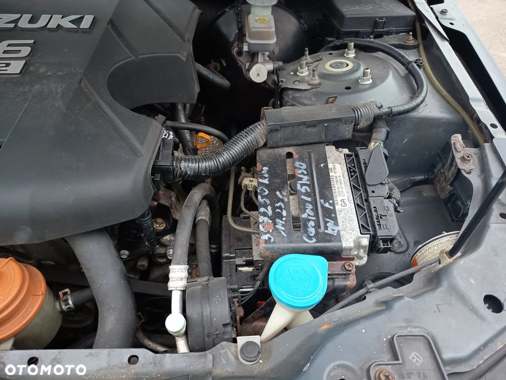 Suzuki Grand Vitara - 30