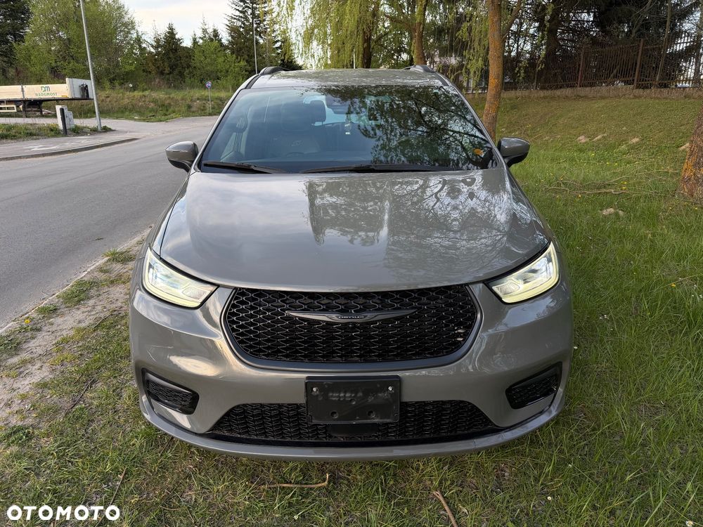 Chrysler Pacifica - 14