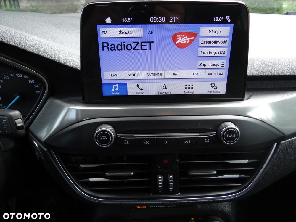 Ford Focus 1.5 EcoBlue Start-Stopp-System TITANIUM - 35