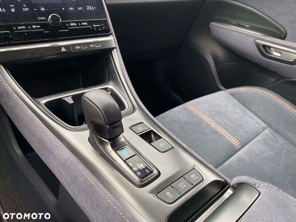 Lexus LBX 1.5 Hybrid Cool - 23