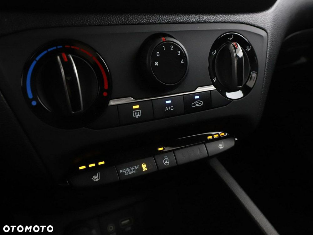 Hyundai i20 1.2 Passion - 24