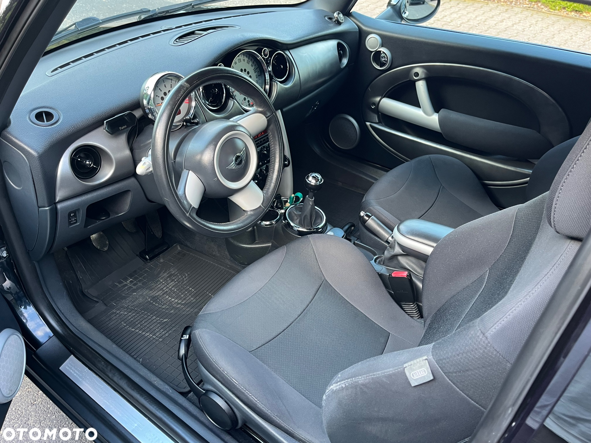 MINI ONE Standard - 9