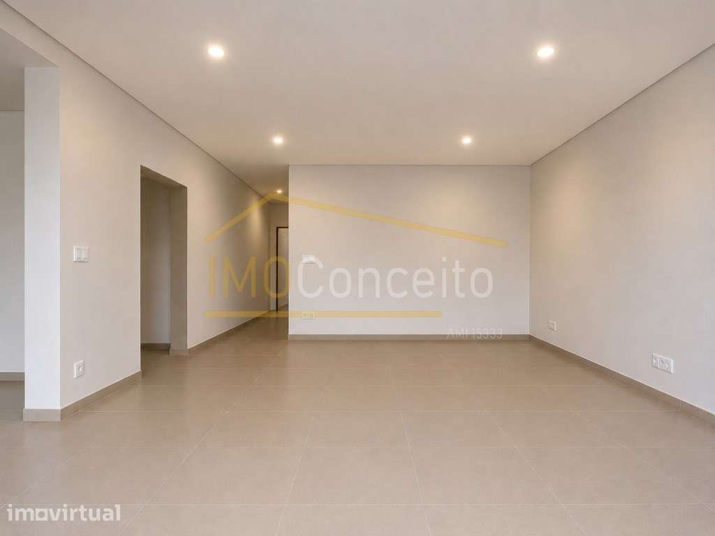 Apartamento T2 em andar de Moradia com entrada independente e Espaç... - Grande imagem: 4/24