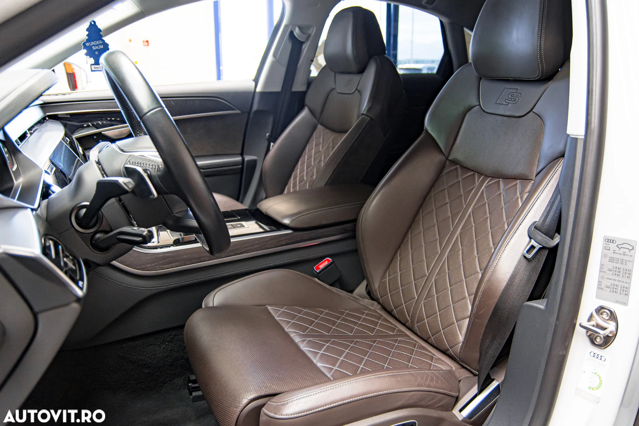 Audi A8 60 TFSI e quattro Tiptronic PHEV - 5