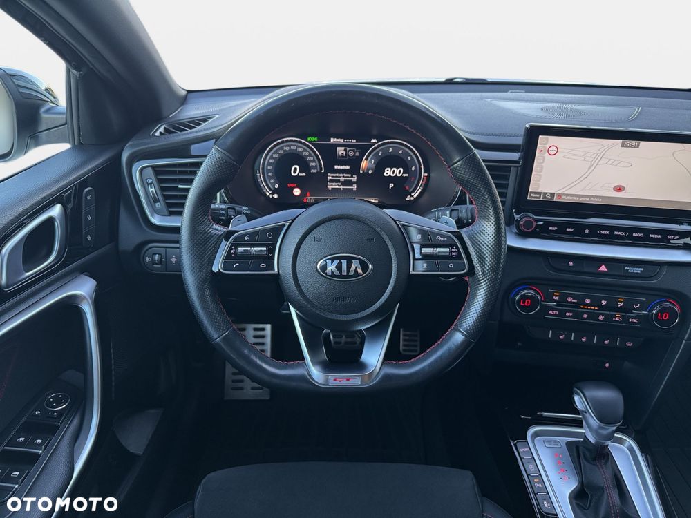 Kia ProCeed 1.6 T-GDI GT DCT - 13