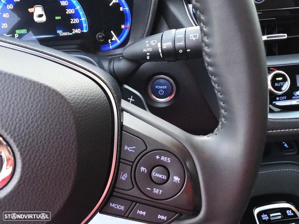 Toyota Corolla 2.0 Hybrid Exclusive - 23