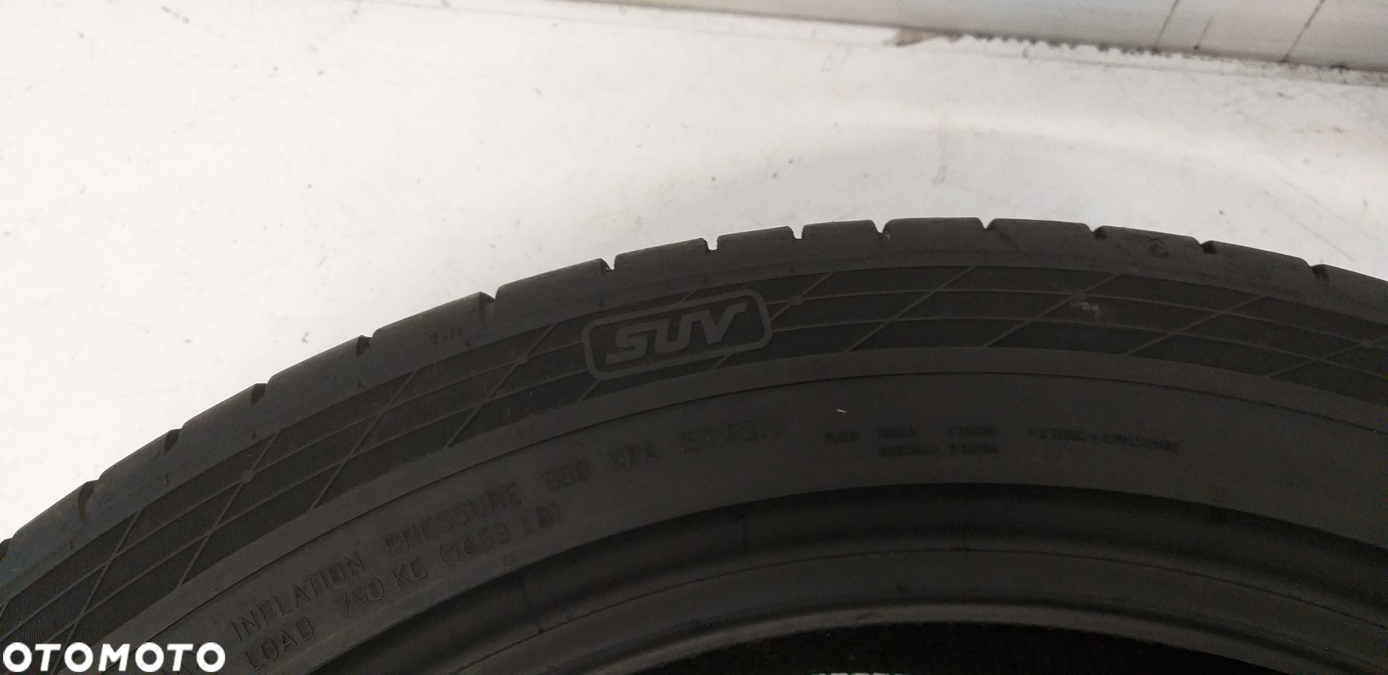 Szt 2310L Sztuka 245/45R19 98W Continental CSC5 dot.4117 - 8