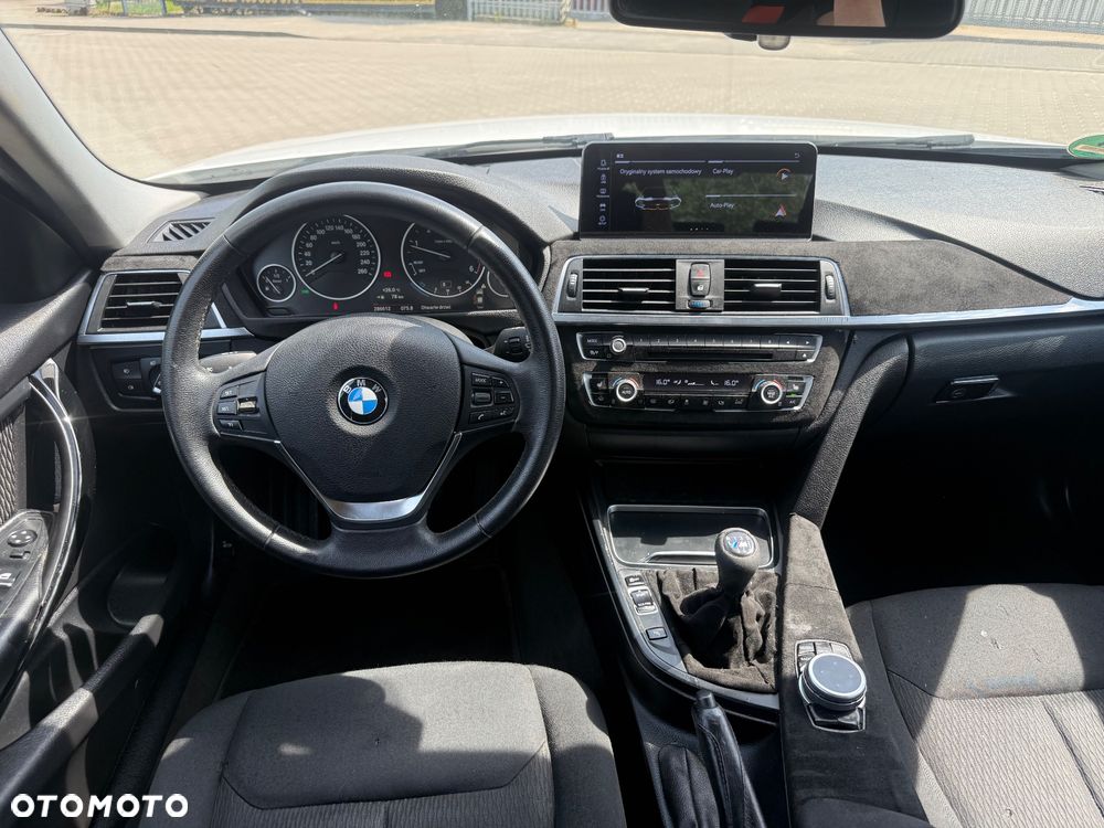 BMW Seria 3 318d Sport Line - 14