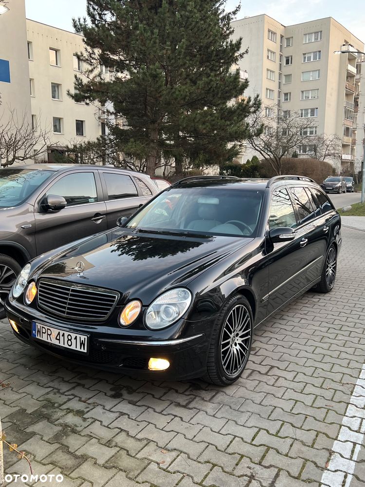 Mercedes-Benz Klasa E 320 CDI T Elegance - 21