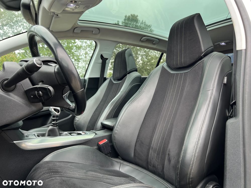 Peugeot 308 - 13