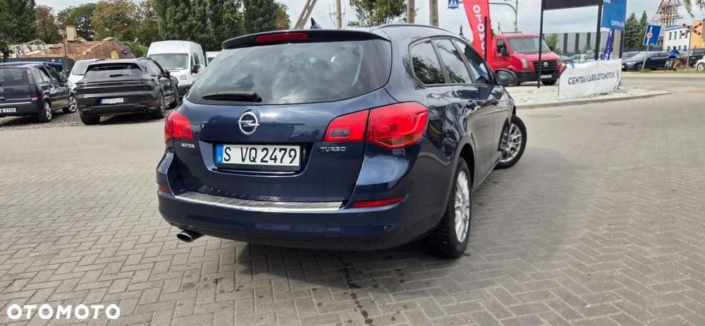Opel Astra 1.6 Turbo 150 Jahre - 16