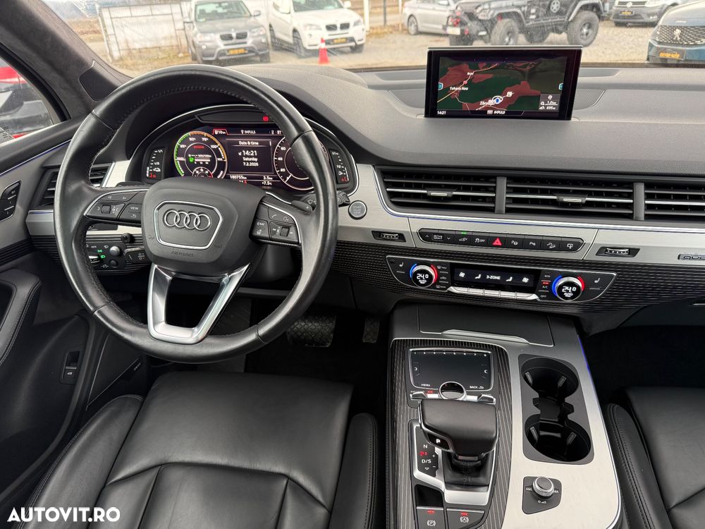 Audi Q7 - 32