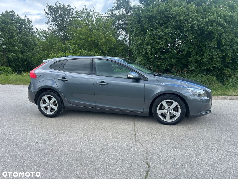Volvo V40 D2 You - 17