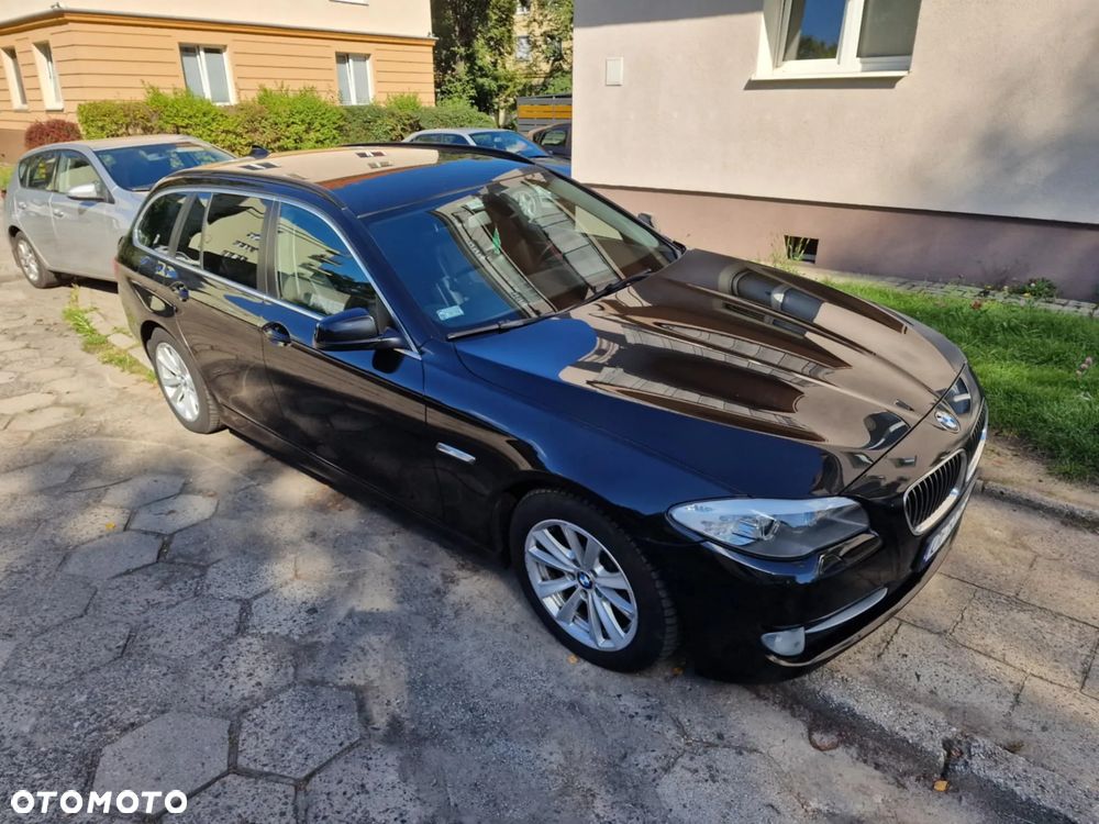 BMW Seria 5 520d - 5