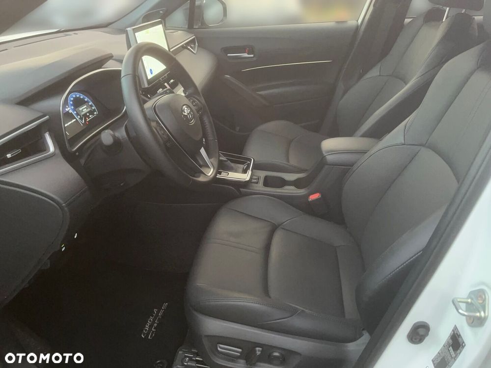 Toyota Corolla Cross - 8