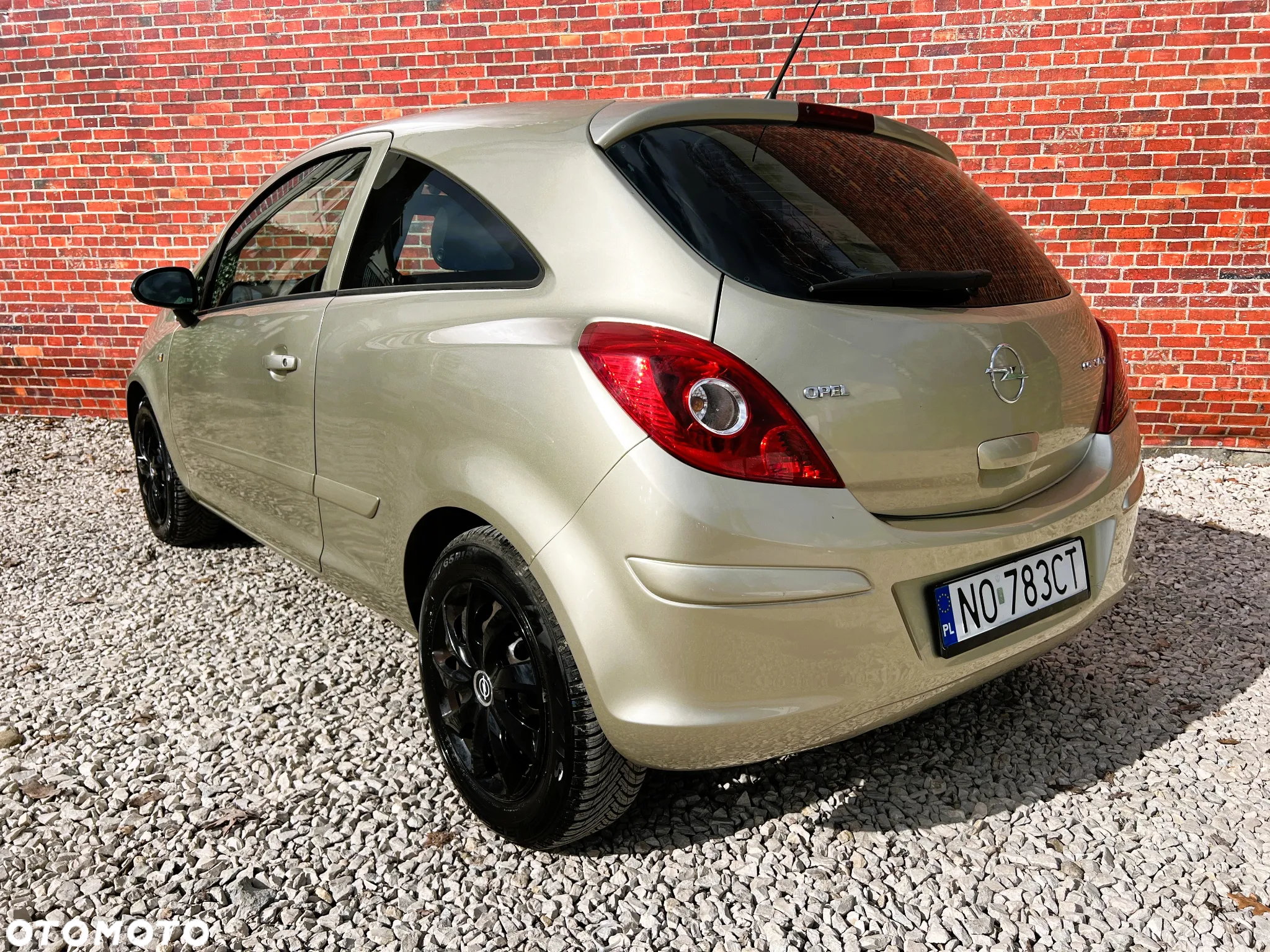 Opel Corsa - 4