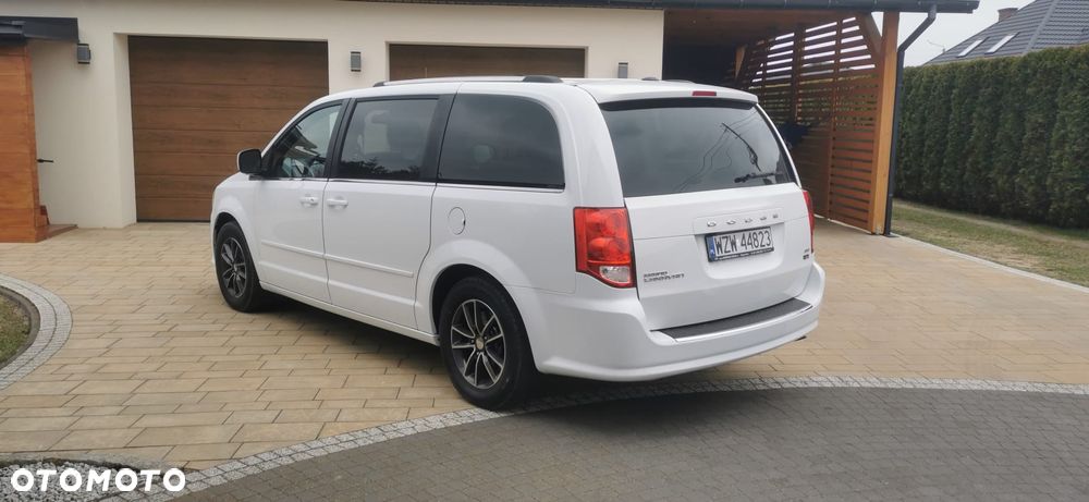 Dodge Grand Caravan - 7