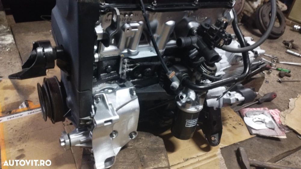 Volkswagen Golf - 25