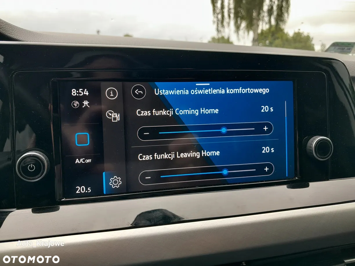 Volkswagen Golf VIII 1.5 TSI EVO Life - 17