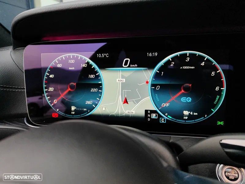 Mercedes-Benz E 300 de AMG Line - 22