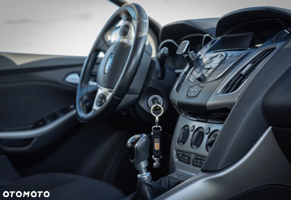 Ford Focus 1.0 EcoBoost Titanium - 10