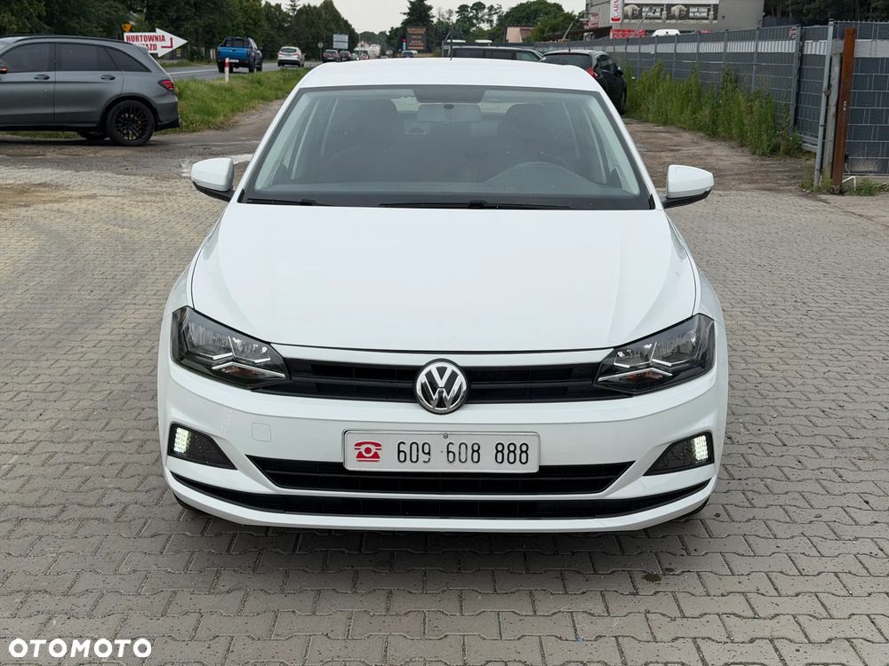Volkswagen Polo - 2