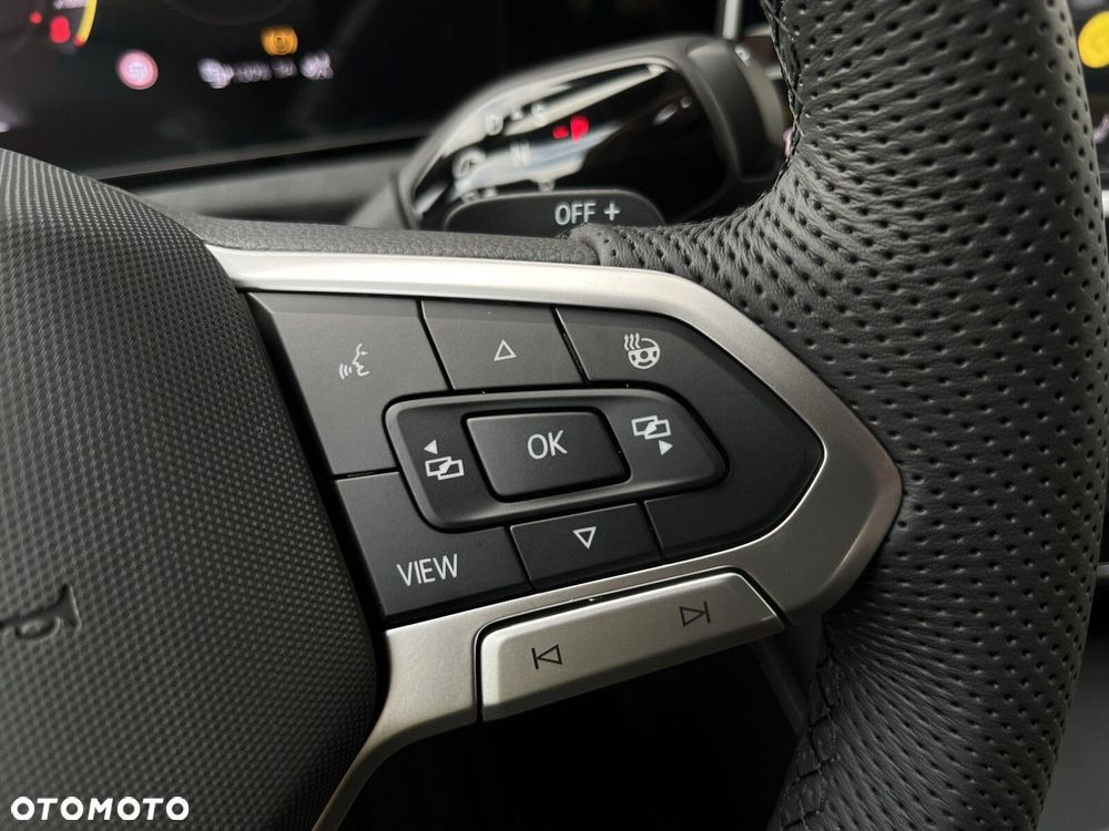 Volkswagen Tiguan - 33