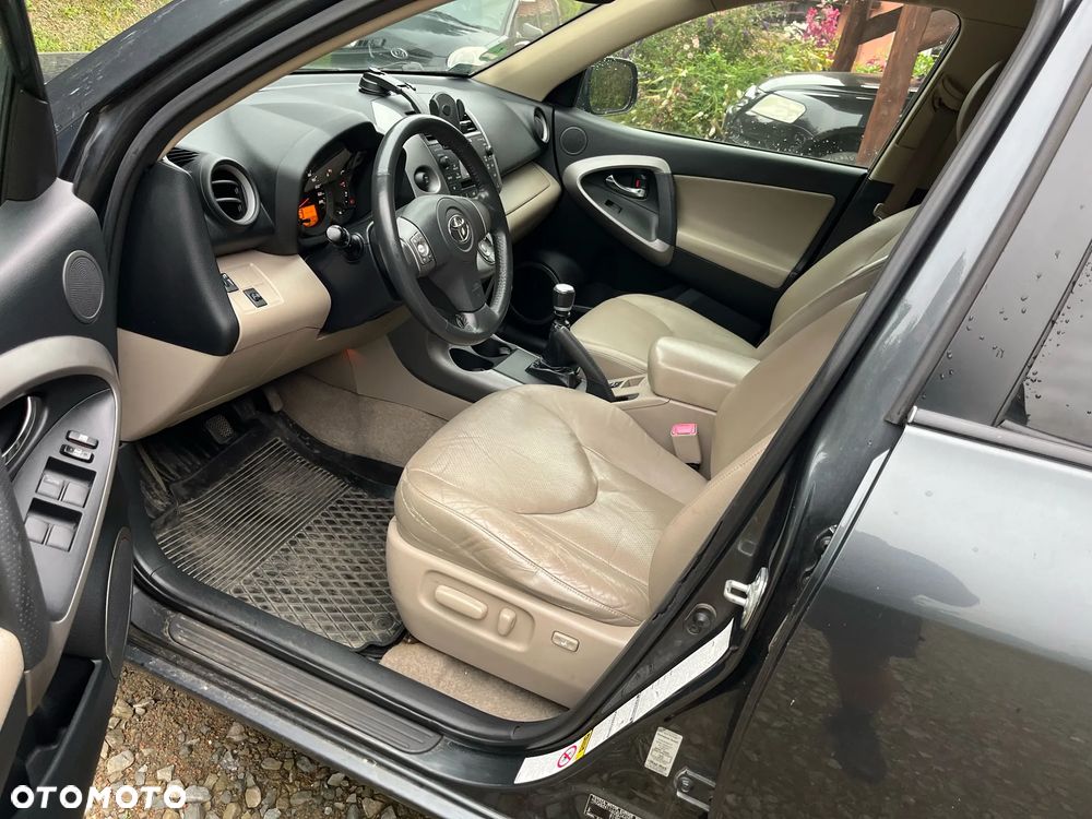Toyota RAV4 2.2 D-4D X - 6