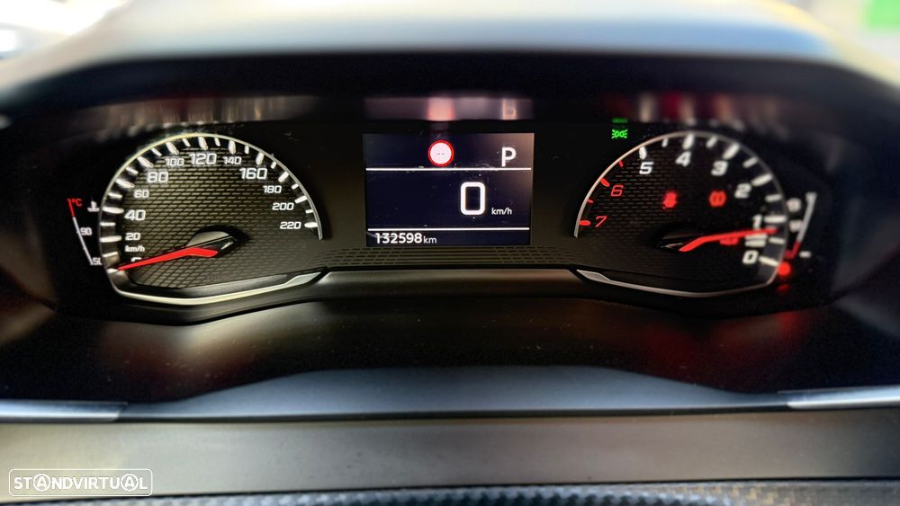 Peugeot 2008 1.5 BlueHDi Active Pack EAT8 - 9