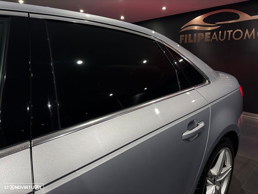 Audi A4 2.0 TDI S-line S tronic - 10