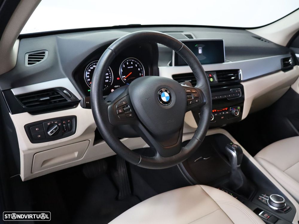 BMW X1 25 e xDrive - 8