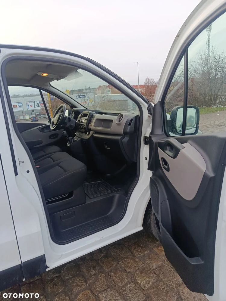 Renault Trafic - 10