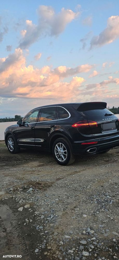Porsche Cayenne - 10