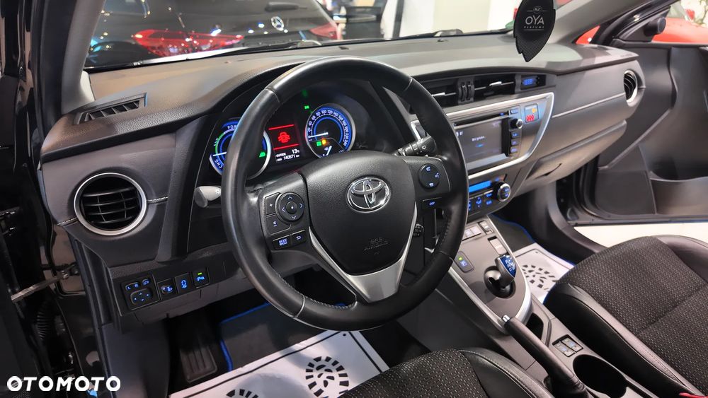 Toyota Auris 1.8 HSD Luna - 24