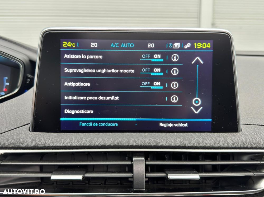 Peugeot 3008 PHEV EAT8 Allure - 23