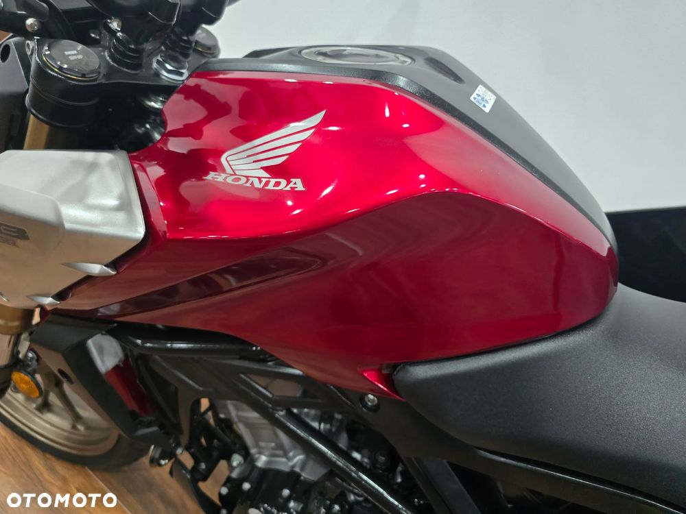 Honda CB - 10