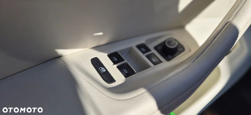 Volkswagen Passat - 18