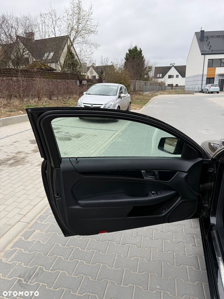 Mercedes-Benz Klasa C 180 BlueEFFICIENCY - 16