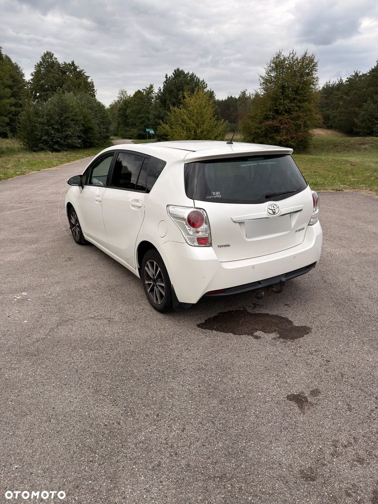 Toyota Verso 2.0 D-4D 7-Sitzer Life - 16